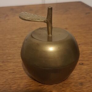 Vintage Brass Apple Fruit Container Trinket Box Screw Top Jewelry Teacher ~3.5"